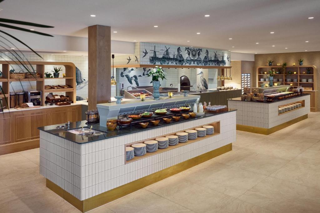 Buffet ontbijt van der Valk Hotel Volendam