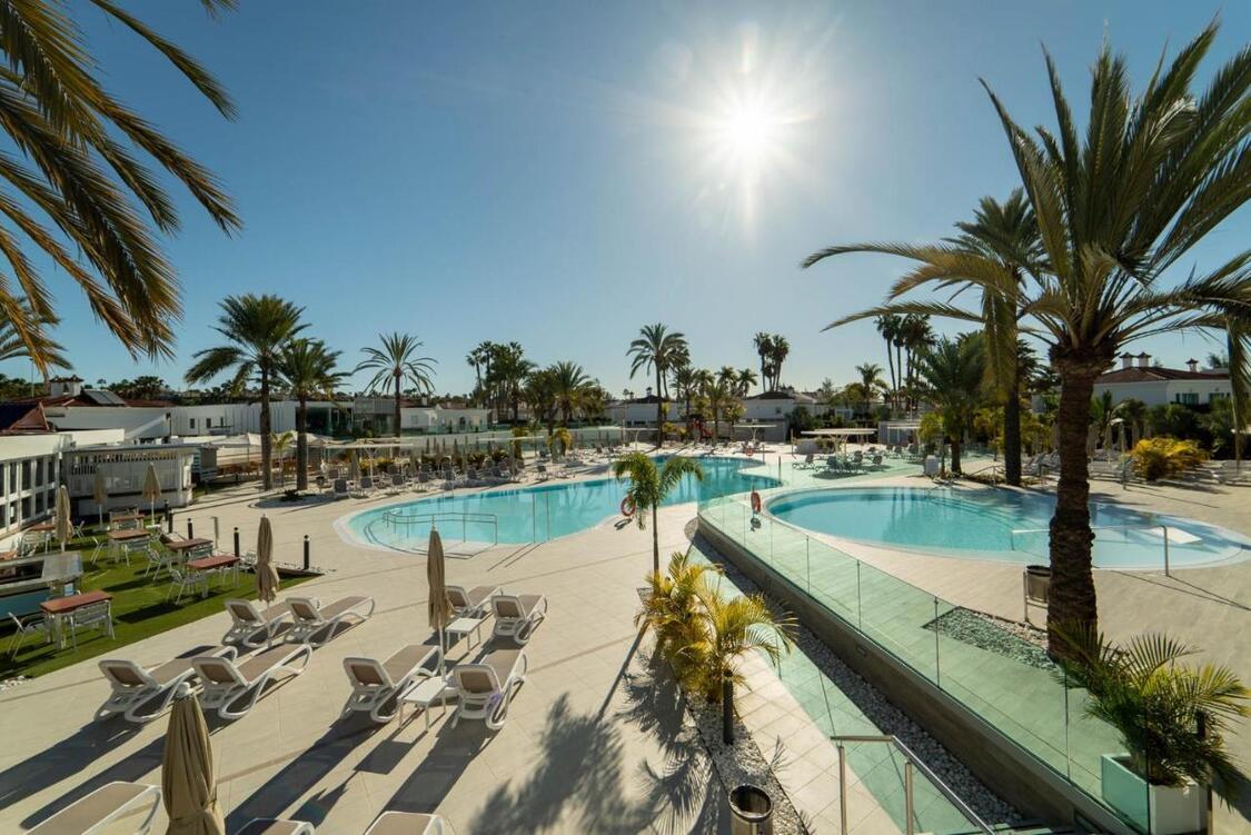 Zwembad Livvo Dunagolf Suites Gran Canaria