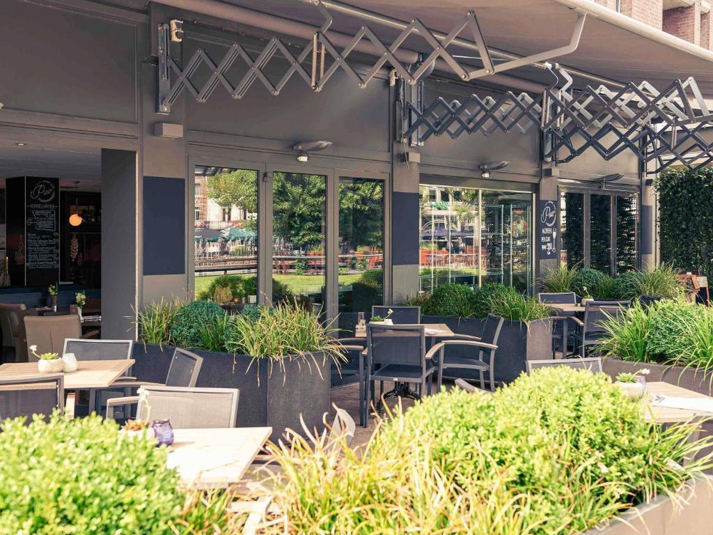 Terras buiten Mercure Hotel Tilburg Centrum 