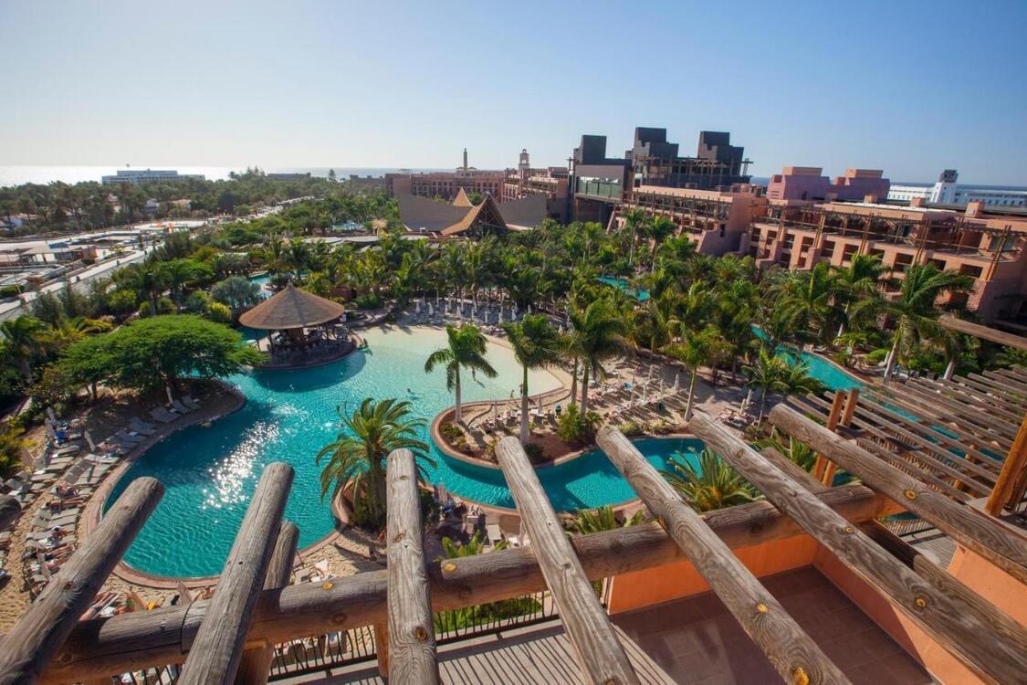 Bovenaanzicht Lopesan Baobab Resort Gran Canaria