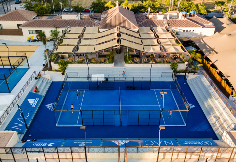 Centercourt van padelclub in Marbella, Spanje.