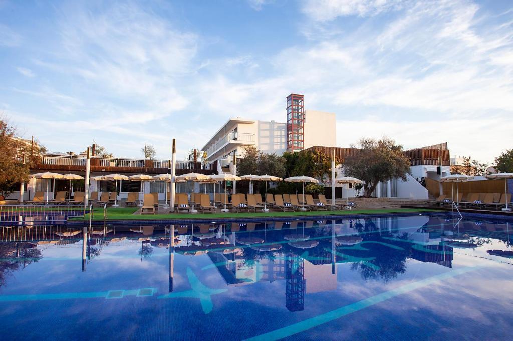Zwembad hotel Puchet Ibiza
