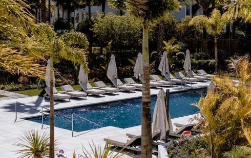 4* The Flag Hotel Estepona, Marbella 