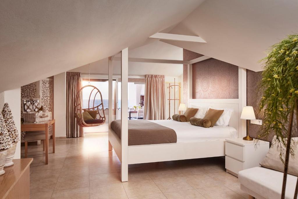 Hotelkamer van der Valk Barcarola