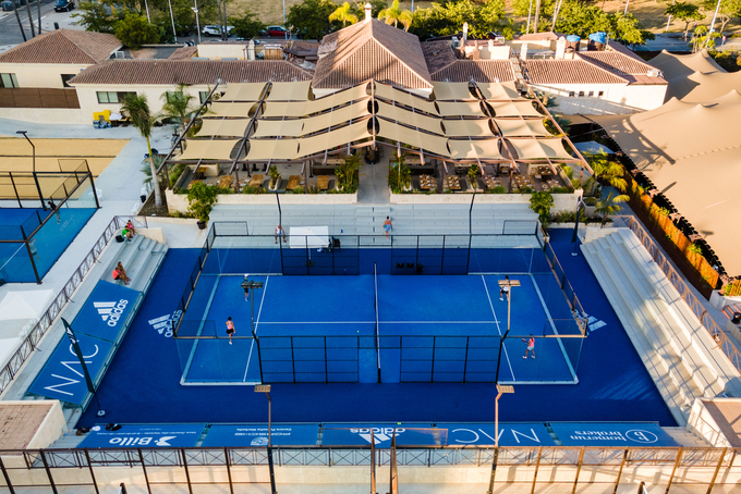 Centercourt van padelclub in Marbella, Spanje.