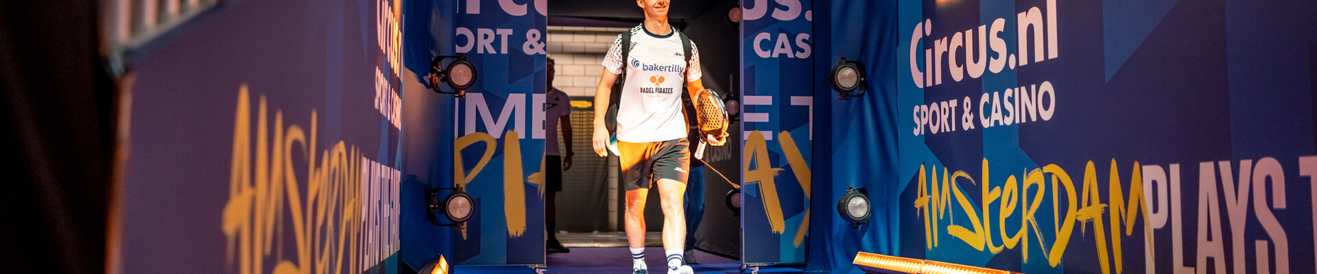 Opkomst van Bart van Opstal bij de World Padel Tour Amsterdam