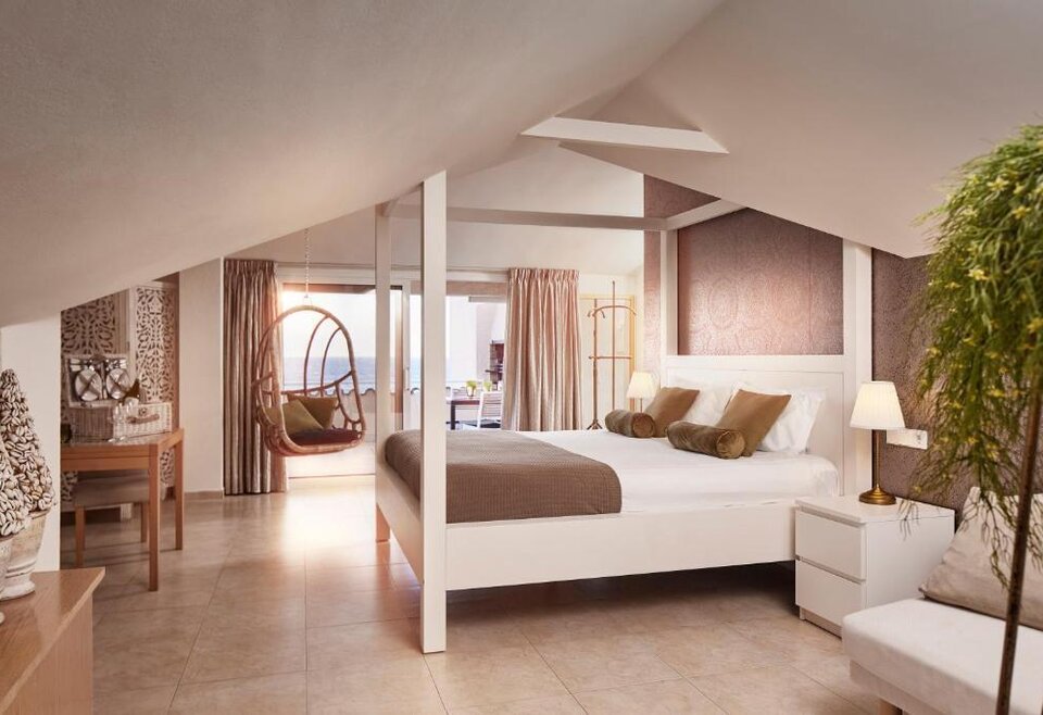 Hotelkamer van der Valk Barcarola