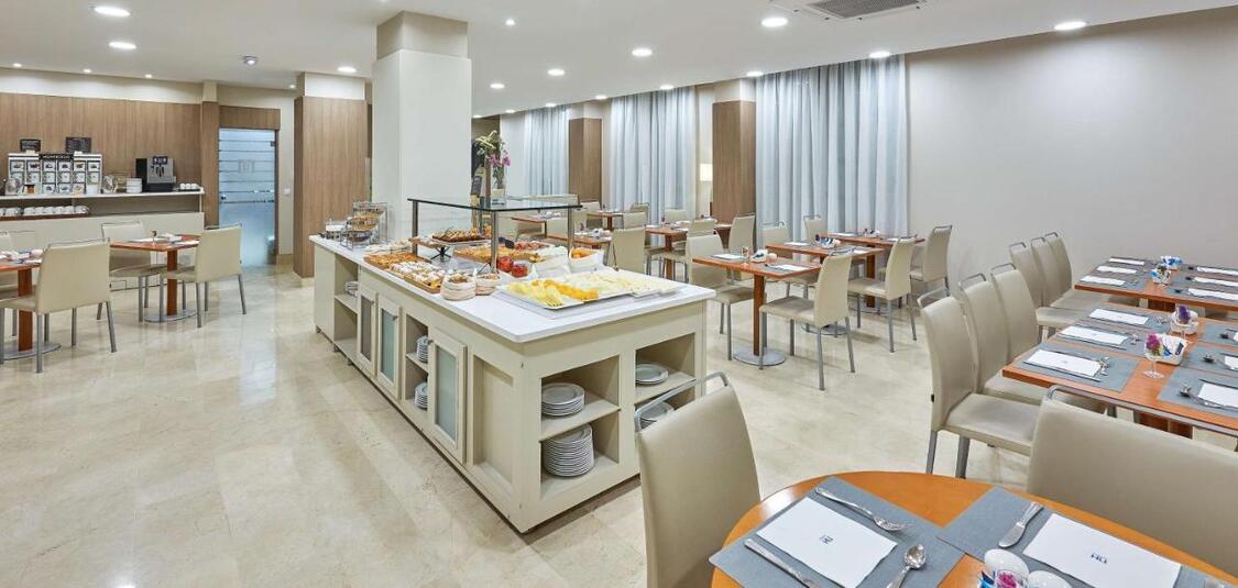 Ontbijtzaal NH Las Ciencias Valencia