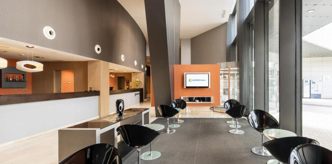Lobby Ilunion Aqua 3 hotel Valencia
