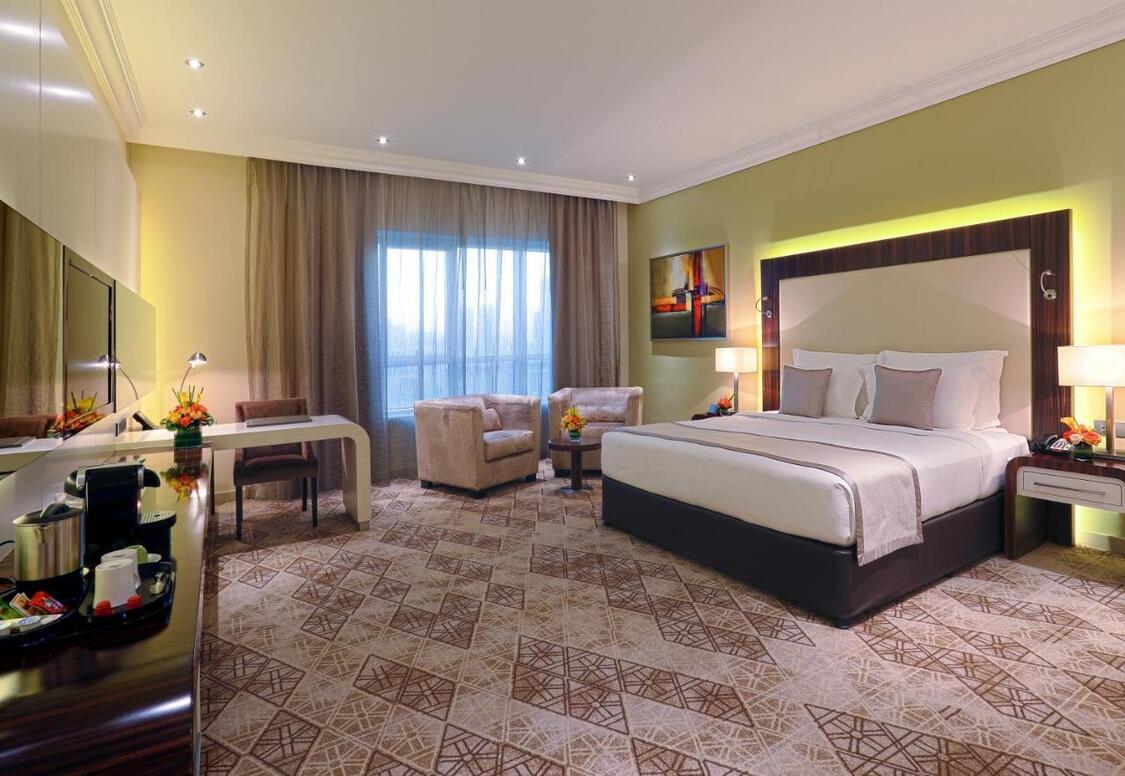 Ruime hotelkamer Elite Byblos hotel Dubai