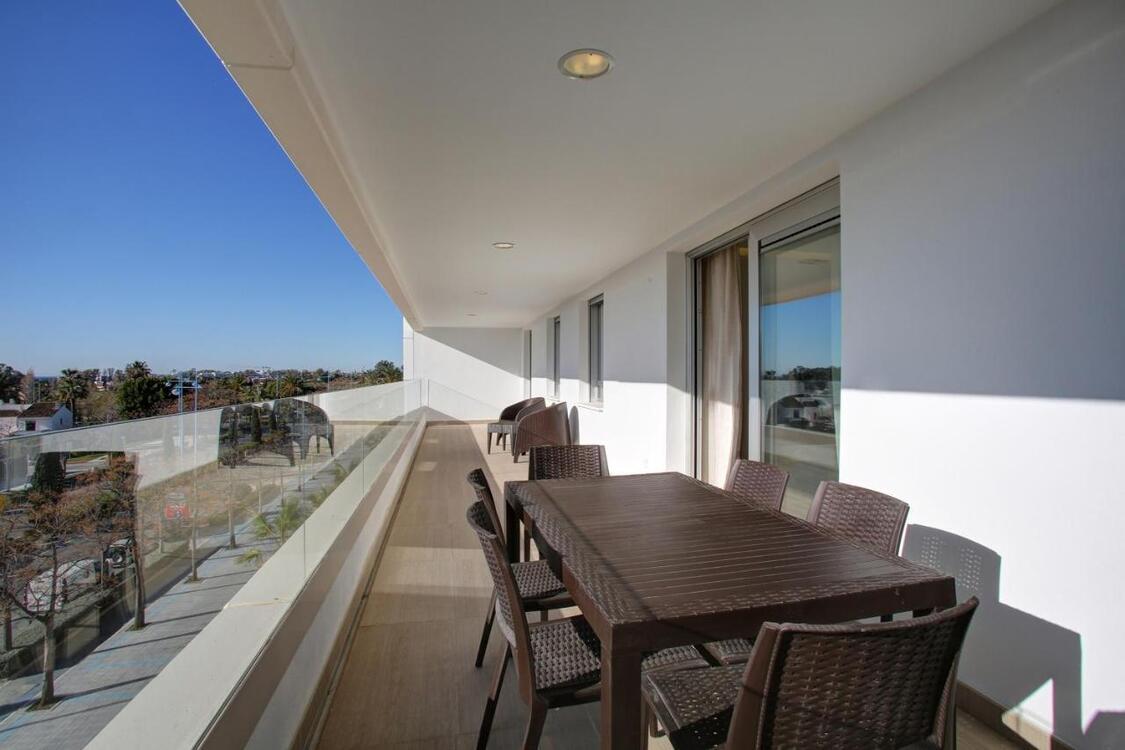 Ruim balkon Aqua Apartments Marbella