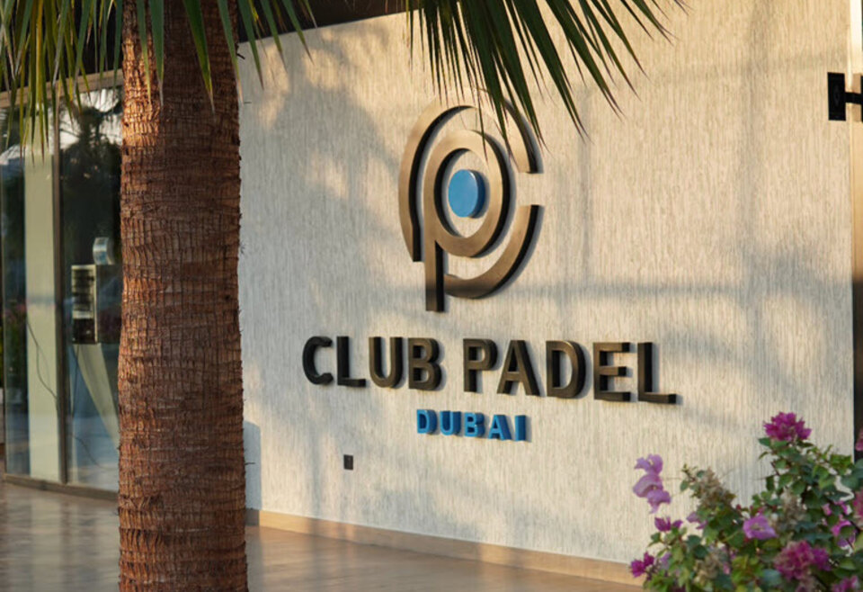 Entree club padel Dubai