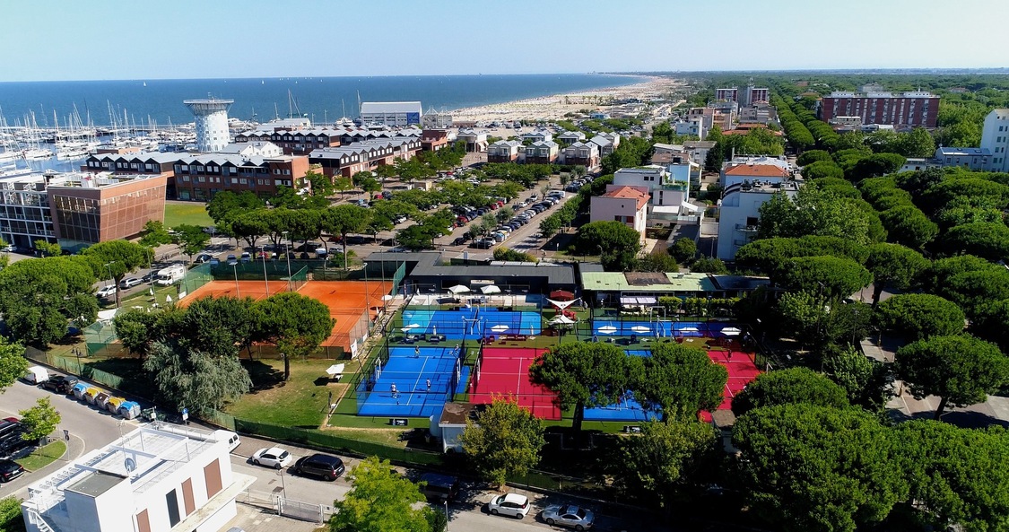 Overzicht van padelclub en padelbanen in Italië bij Heroes padelcentrum