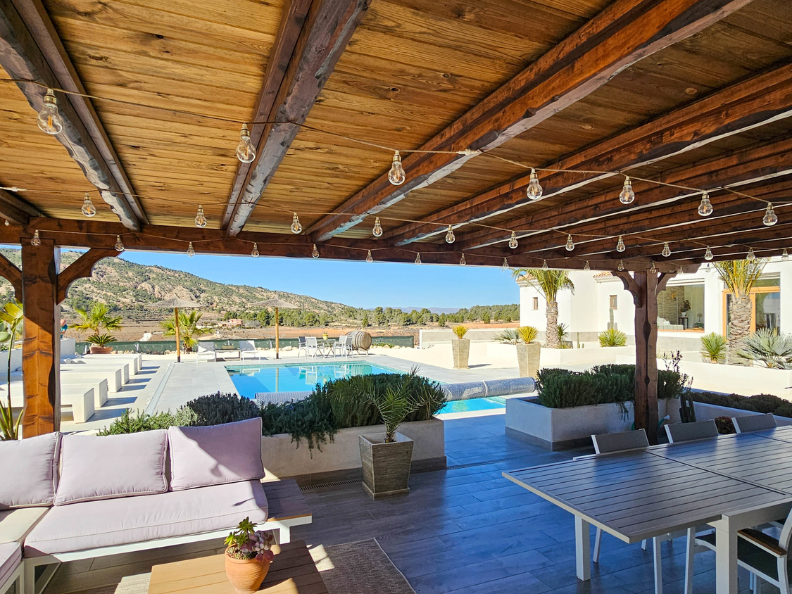 Bar en zwembad villa La Zarza Alicante